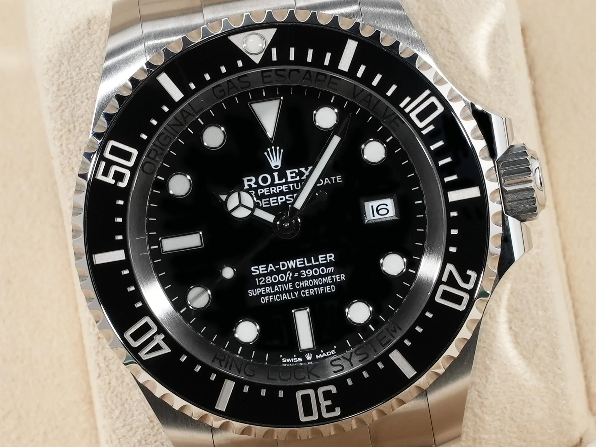 ロレックス シードゥエラー ディープシー Ref.126660 ステンレススチール ブラック文字盤 - Image 3