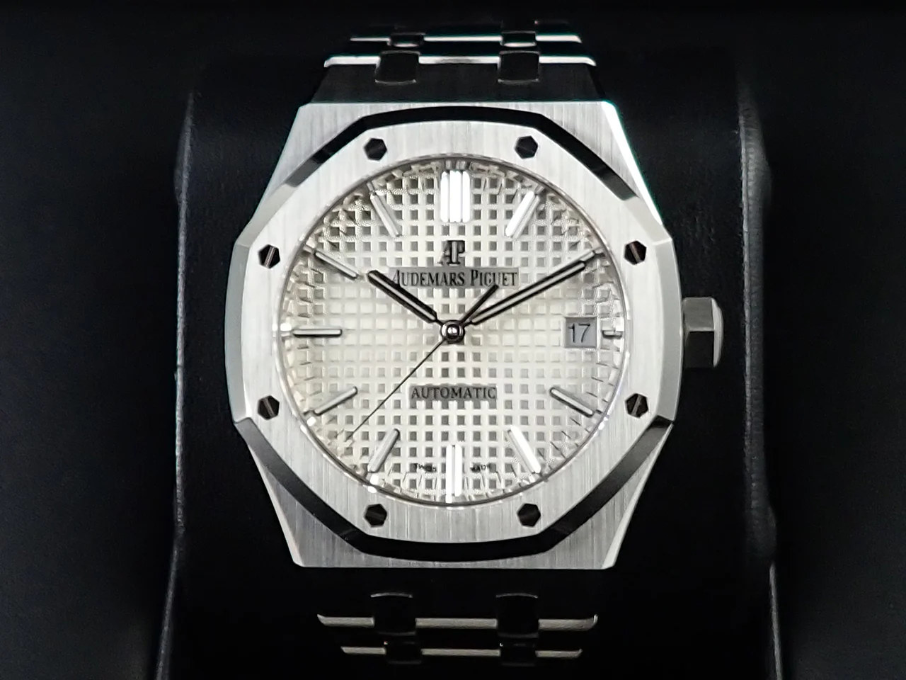 オーデマピゲ ロイヤルオーク Ref.15450ST.OO.1256ST.01 ステンレススチール シルバー文字盤 - Image 2