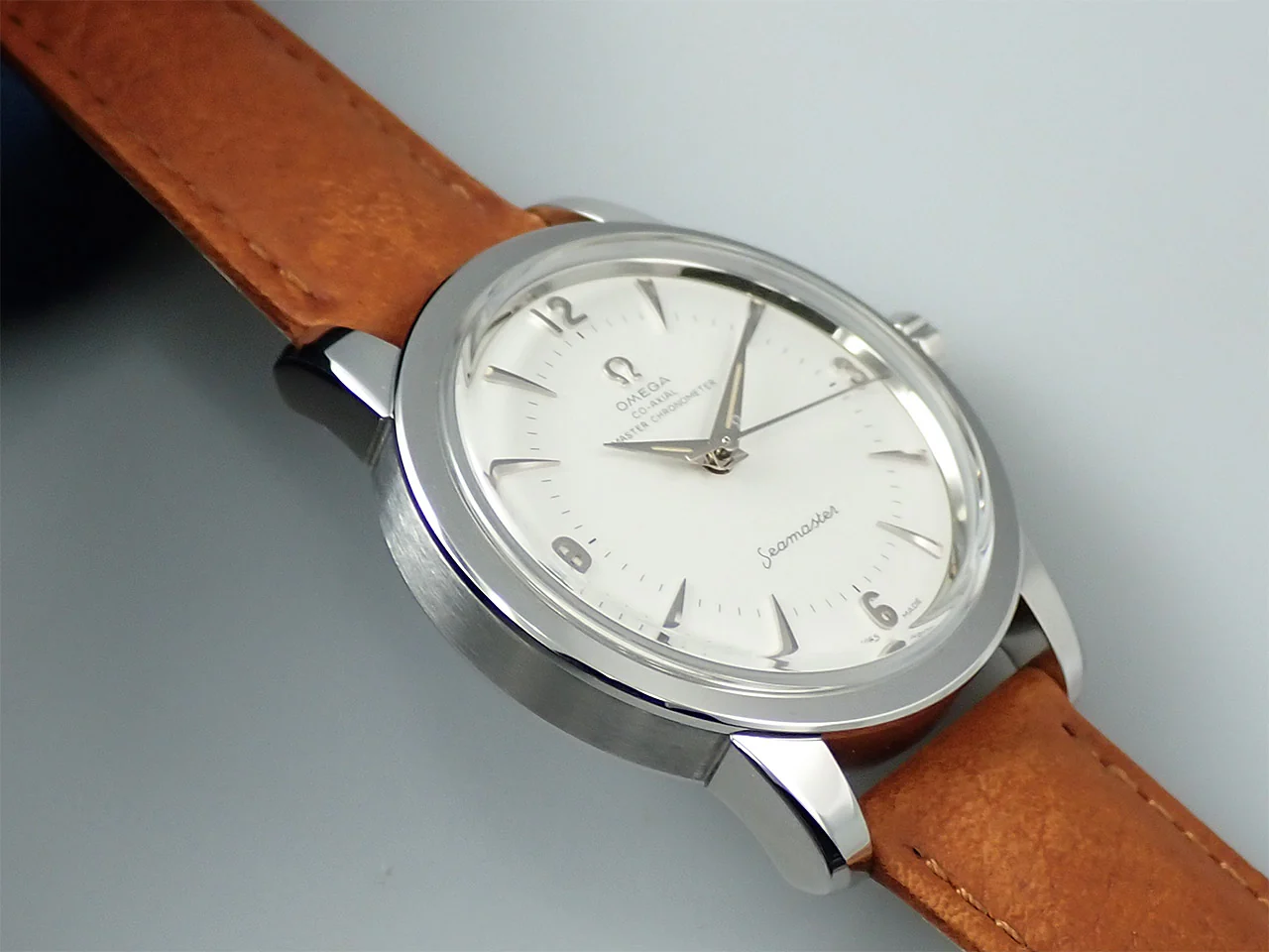 オメガ シーマスター 1948 コーアクシャル マスター クロノメーター 38mm Ref.511.13.38.20.02.001 シルバー文字盤 美品 Z4125245 - Image 4