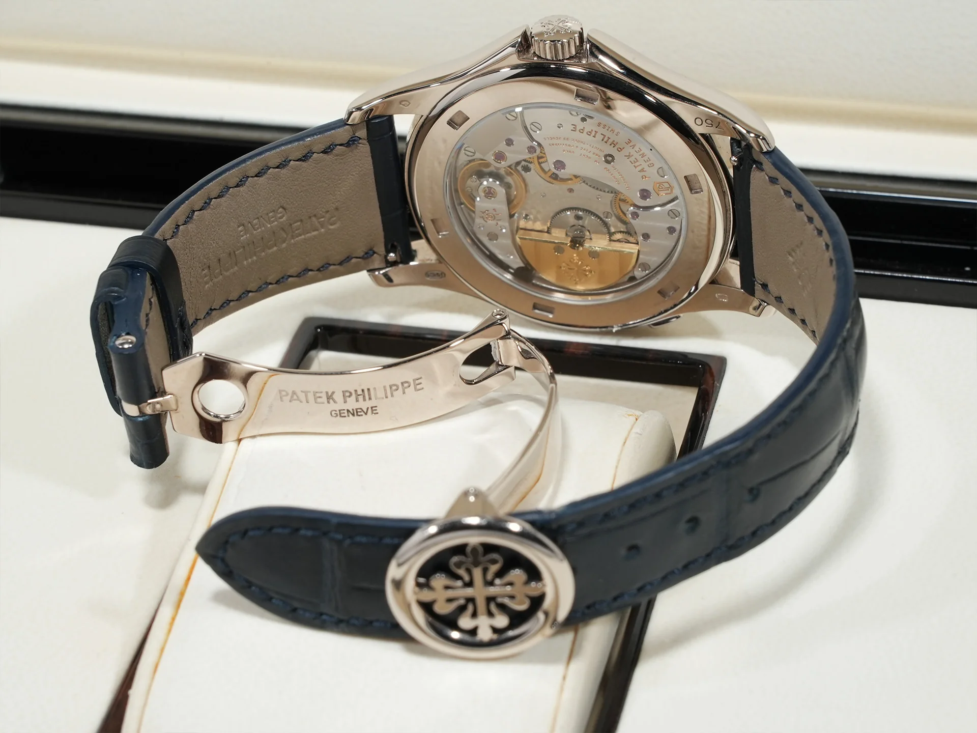 パテックフィリップ ワールドタイム クロワゾネ Ref.5131G-001 ホワイトゴールド クロワゾネ文字盤 中古 zeuhm8ct - Image 8