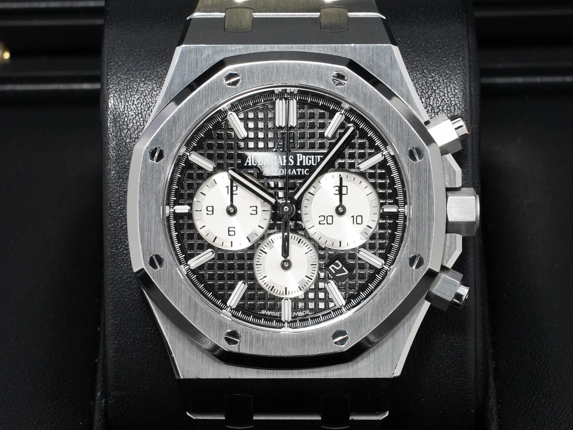 オーデマピゲ ロイヤルオーク クロノグラフ Ref.26331ST.OO.1220ST.02 ステンレススチール ブラック文字盤 中古 zj4ubzjd - Image 2