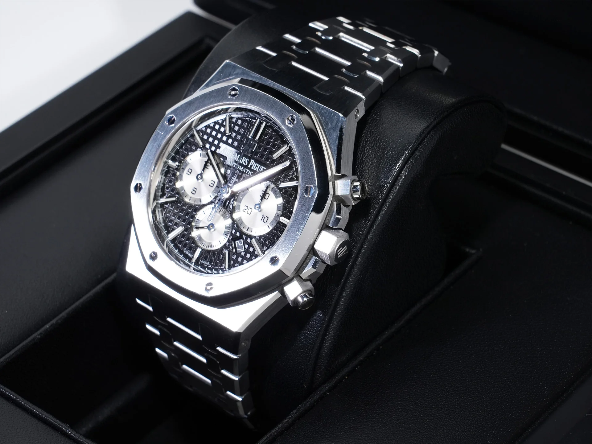 オーデマピゲ ロイヤルオーク クロノグラフ Ref.26331ST.OO.1220ST.02 ステンレススチール ブラック文字盤 中古 zj4ubzjd - Image 4